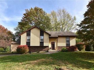 2001 SE 2nd Ter, Lees Summit, MO 64063