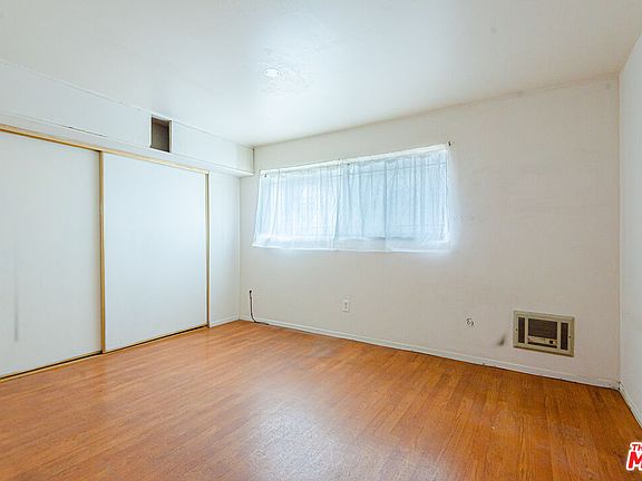 5th image of 719 N Eucalyptus Ave APT 6A