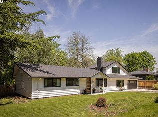 9335 SW Moss St, Portland, OR 97223