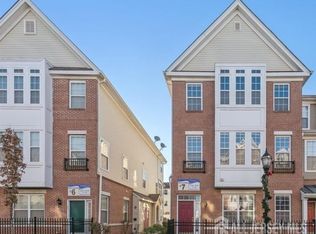 24 Roosevelt Ave, Carteret, NJ 07008