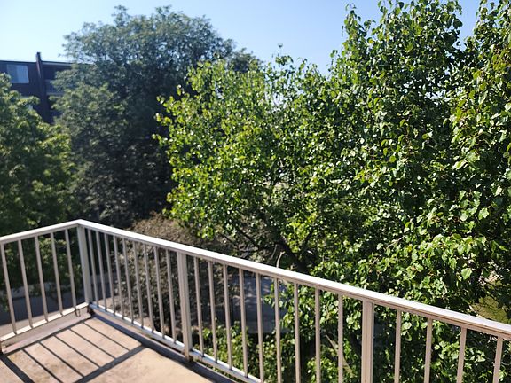 3rd image of 245 S Park Ln Unit 405