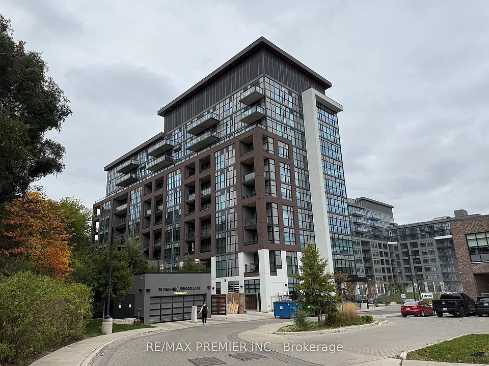 25 Neighbourhood Ln #302