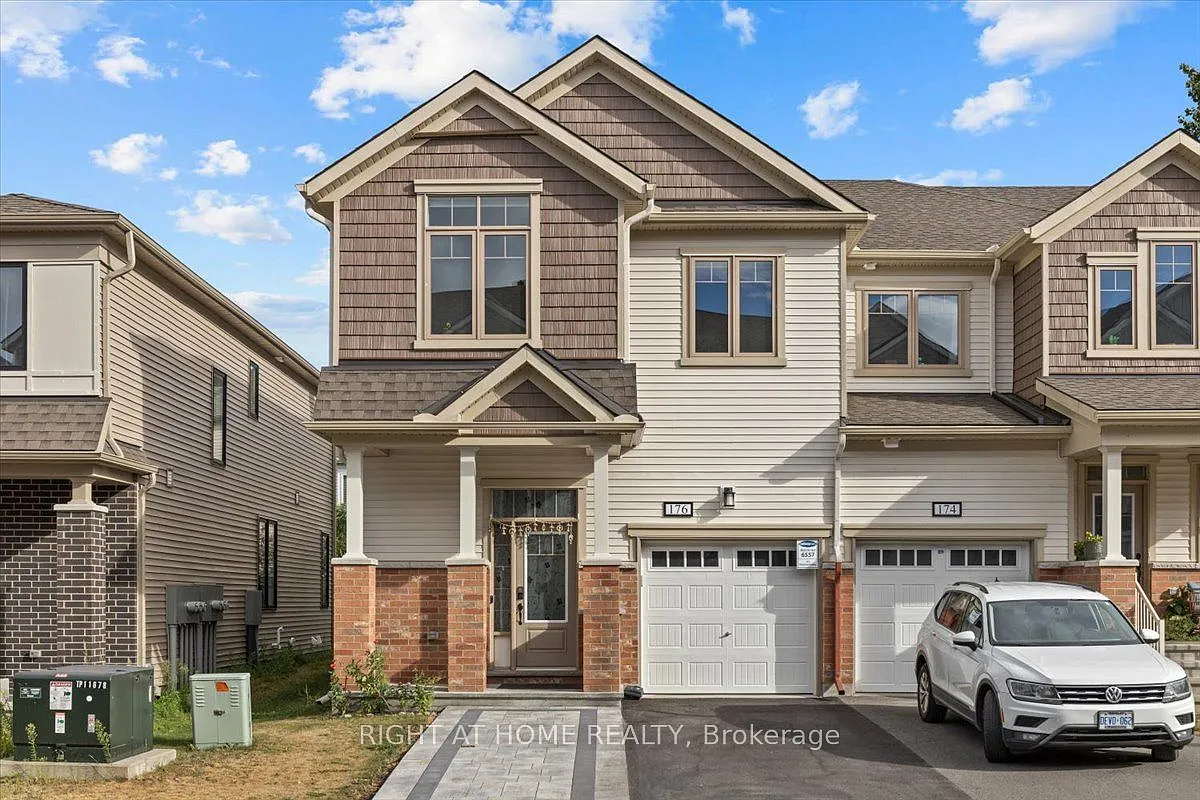 4 bed, $2,799 — Photo 1