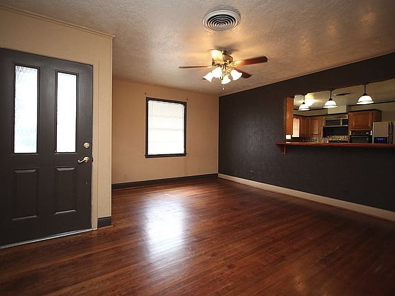 3rd image of 2303 Avenue E
