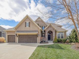 11637 W 154th St, Overland Park, KS 66221