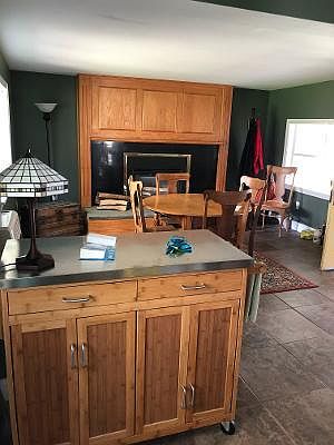 Eat-in area in kitchen
