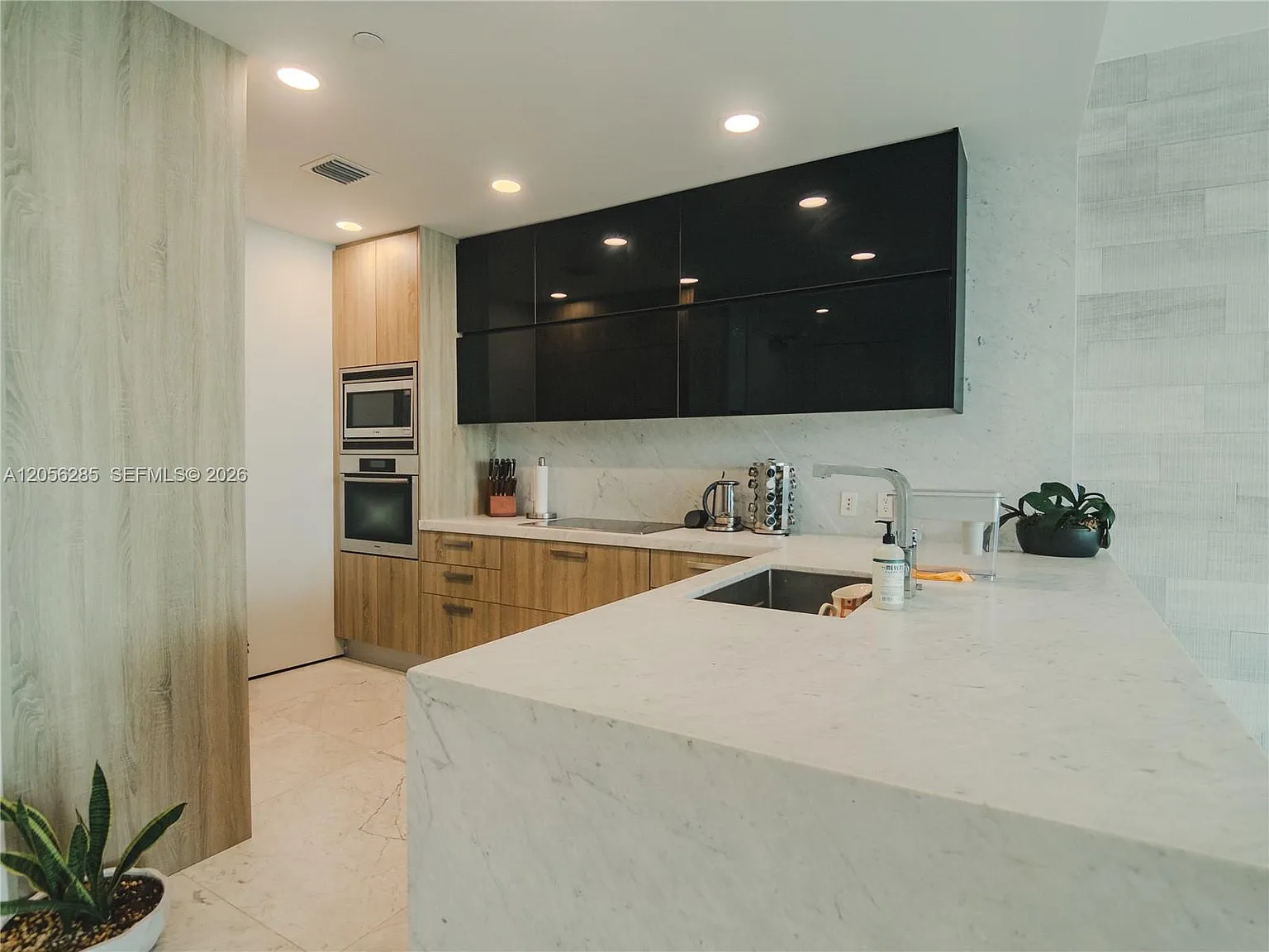 2 bed, 1492 sqft, $10,000 — Photo 3