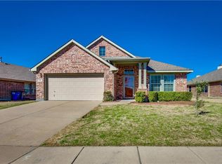 306 Highland Glen Dr, Wylie, TX 75098
