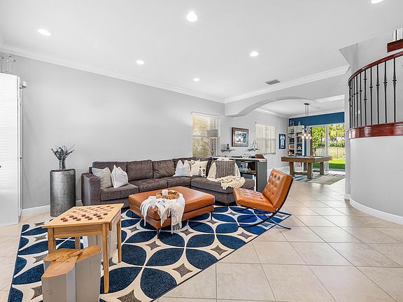 5th image of 8867 Starhaven Cove