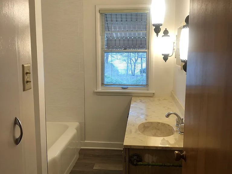 314 W Bridge St #1 — Photo 8