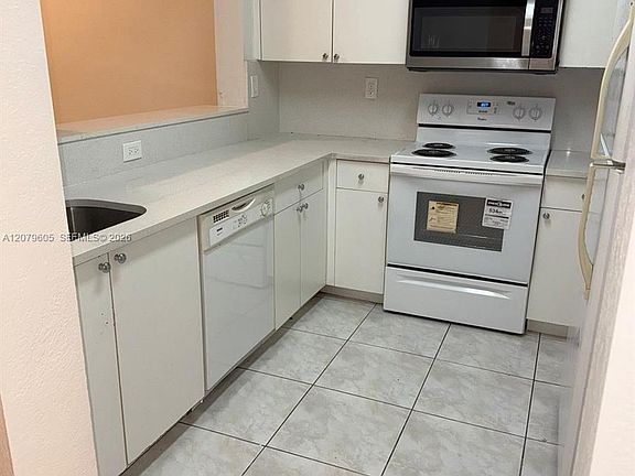 3rd image of 8956 W Flagler St APT 208