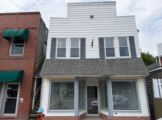 202 Penobscot Ave, Millinocket, ME 04462