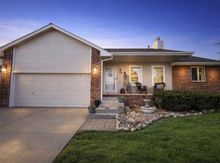 174 S Maple Dunes Ct, Wichita, KS 67235