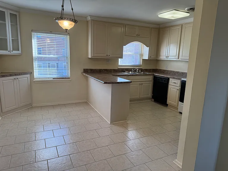 501 Milledge Rd #19C — Photo 3