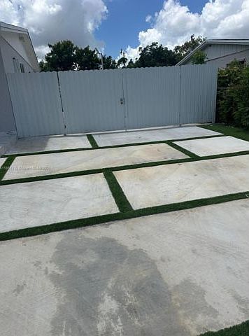 2nd image of 15550 SW 308th St