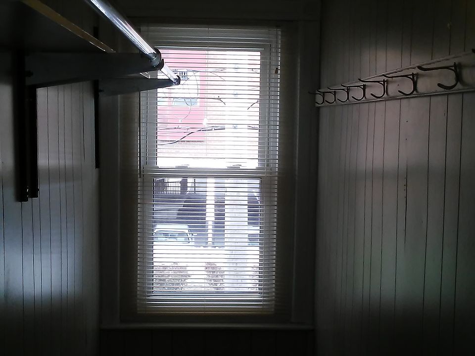 1st image of 310 Ridge St