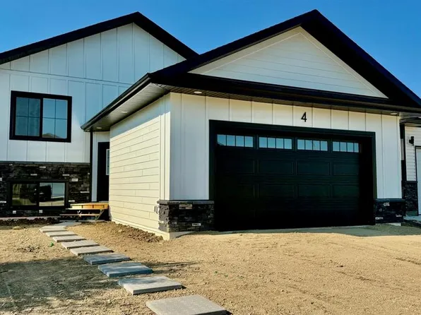 4 Aspen PLACE, Humboldt, SK S0K 2A0