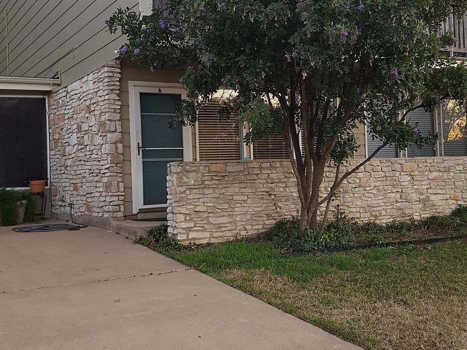 Large Duplex Unit in Barton Hills, 78704