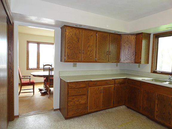 5th image of 10209 Stettin Dr