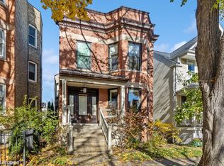 1930 W Grace St, Chicago, IL 60613