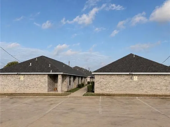 911 N Los Ebanos Rd, Mission, TX 78572