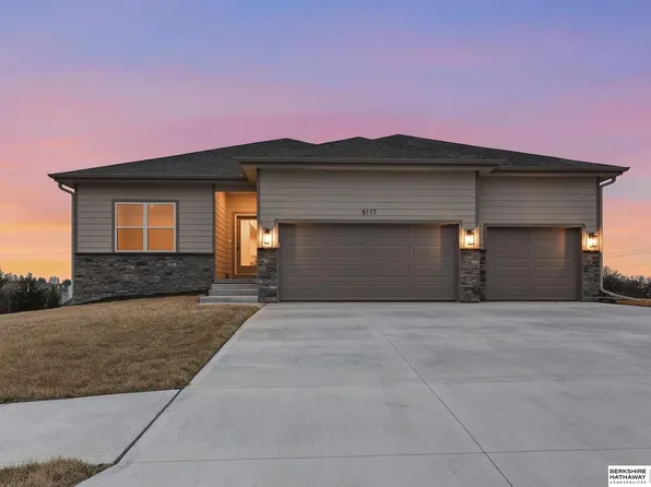 5117 S 198th Ave, Omaha, NE 68135
