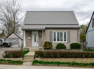 584 Paterson St, Peterborough, ON K9J4R2