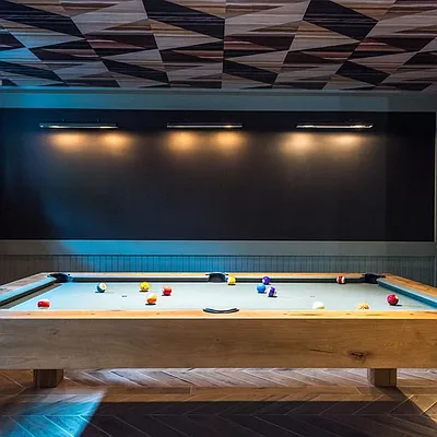 Rented by Nooklyn NYC LLC | media 81