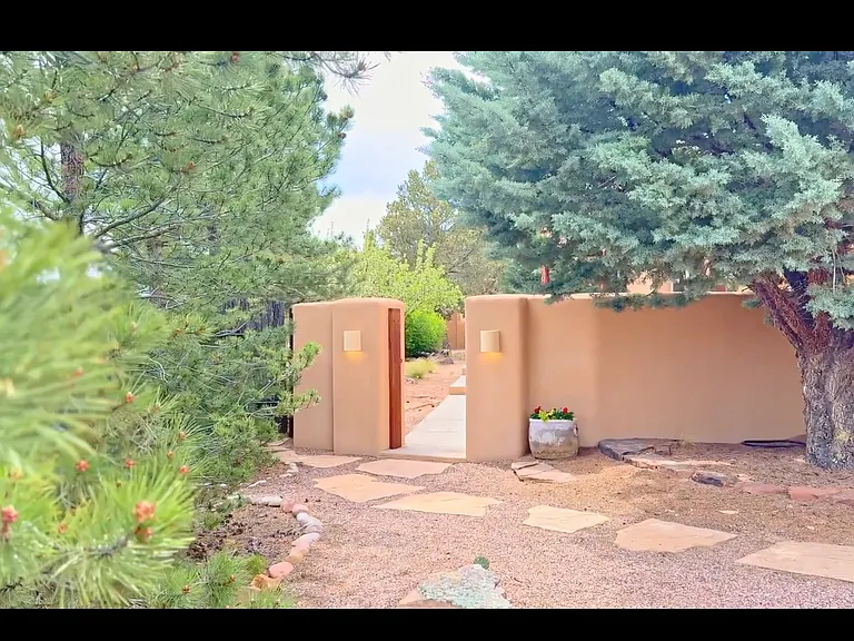 839 Camino Francisca — Photo 3
