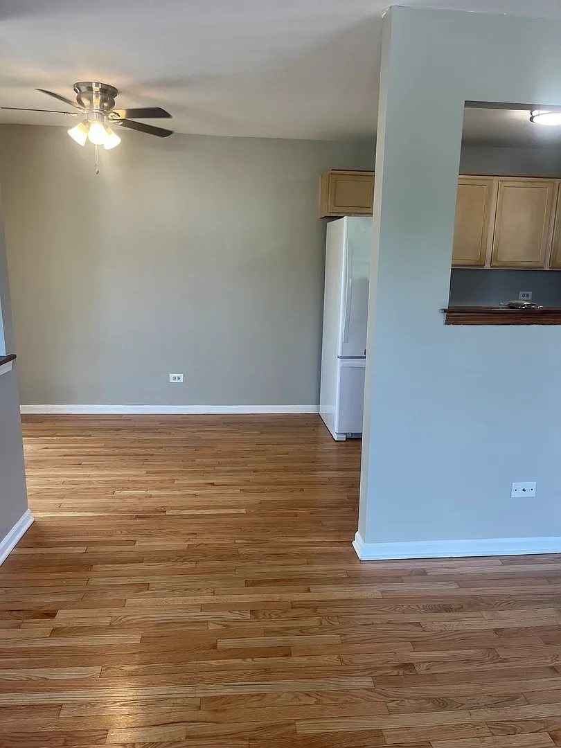 2 bed, 1200 sqft, $1,750 — Photo 4