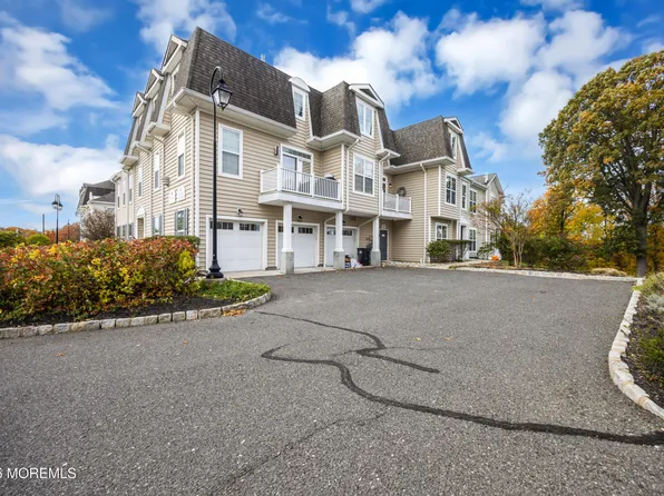 211 April Way, Middletown, NJ 07748