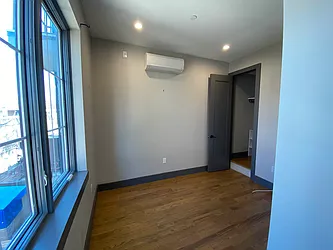 Rented by Rennit Inc.