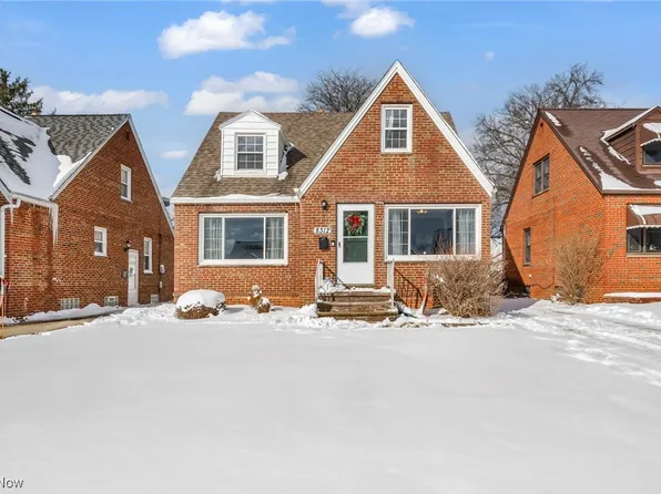 8312 Southington Dr, Parma, OH 44129