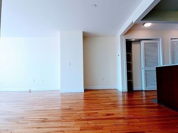 3rd image of 30-02 30th St #3031