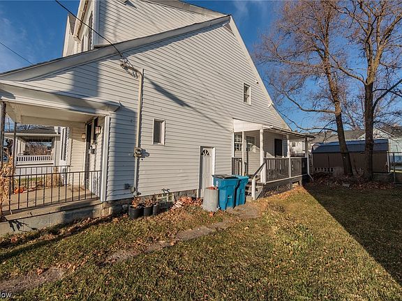 3rd image of 1030 W 6th St