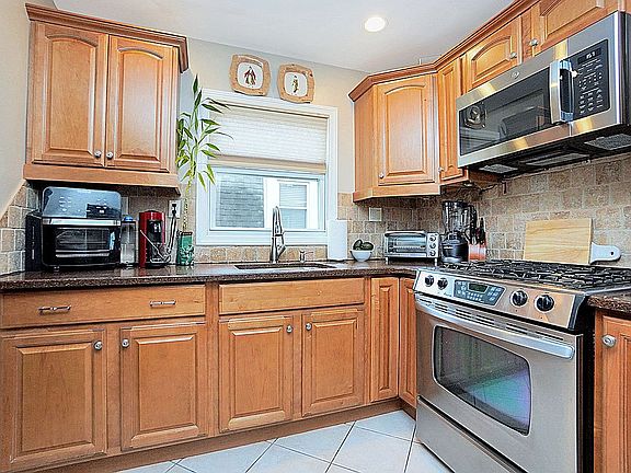 4th image of 45 Lenevar Ave Floor 2