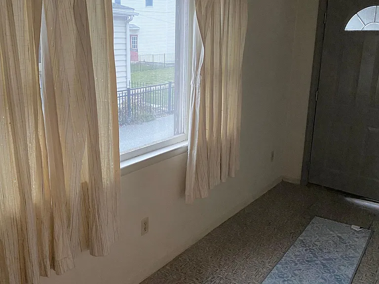 523 E Philadelphia Ave #1 — Photo 6