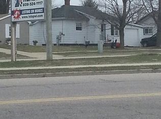 649 W Main St, Reedsburg, WI 53959