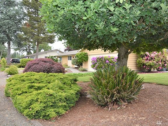 4th image of 2305 125th Avenue Ct E