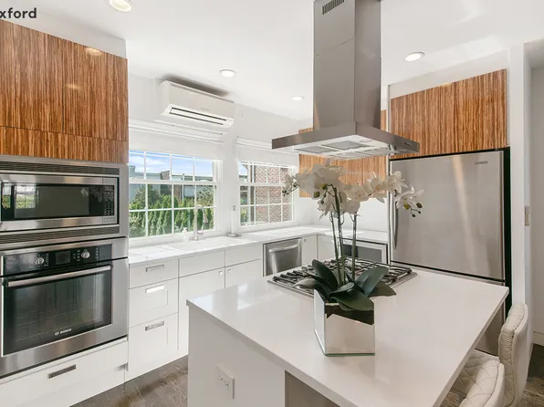 66-10 Jay Avenue image 5 of 11