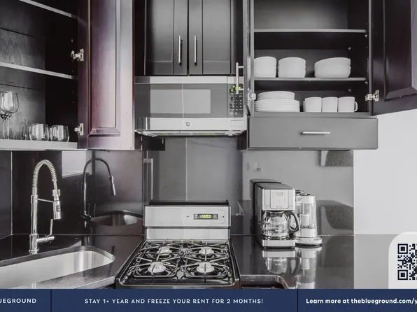 290 West 12th Street image 7 of 21