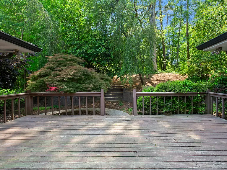 1447 Southland Vista Ct NE — Photo 19