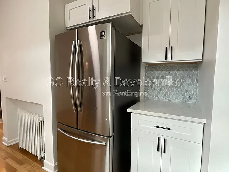 7512 N Claremont Ave #2 — Photo 9