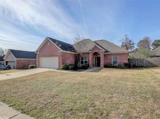 2605 Richland Park Dr, Bryant, AR 72022