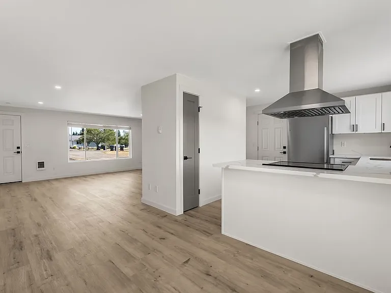 8 Olin Ave — Photo 5