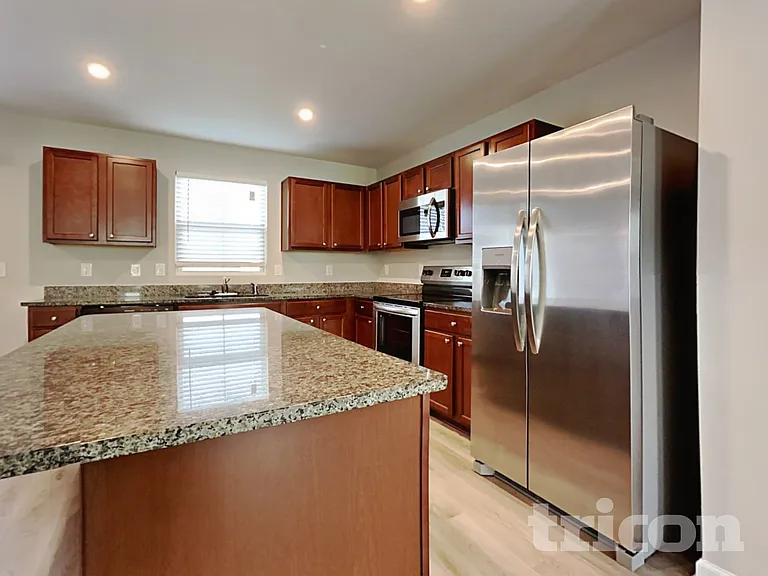 757 Sequoia Dr — Photo 6