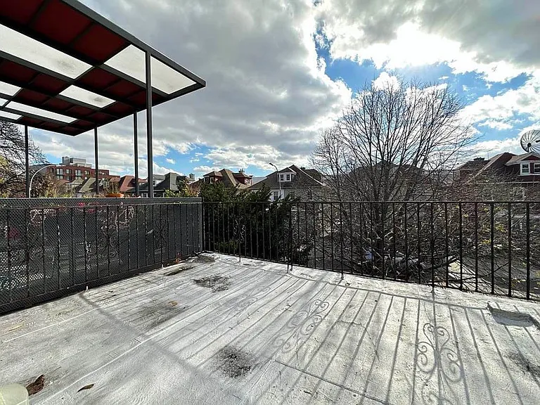 173 Sullivan Pl #2 — Photo 17