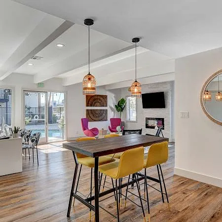 939 E Flamingo Rd — Photo 3