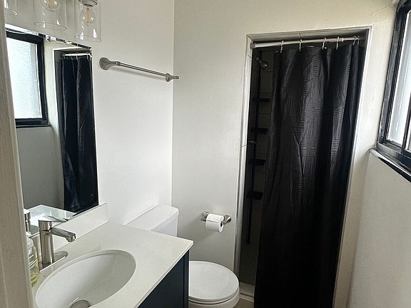 3rd image of 850 Koontz Ln #B