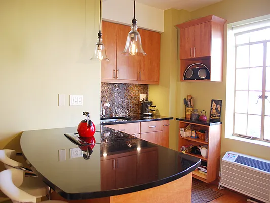 Sold by Sotheby's International Realty | media 14